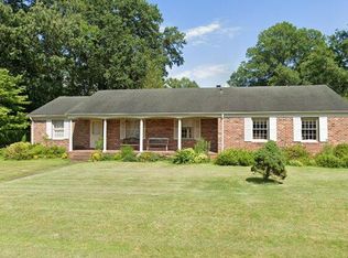 2305 Lakewood Ln, Chesapeake, VA 23321
