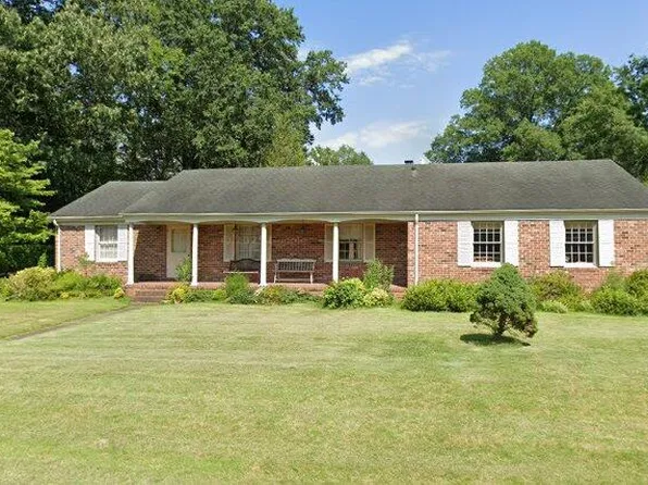 2305 Lakewood Ln, Chesapeake, VA 23321