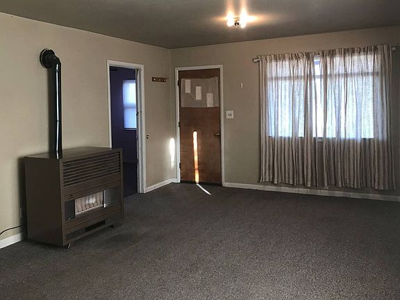 2nd image of 316 S Elm St