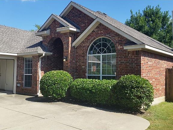 2nd image of 2913 Gabriel Dr