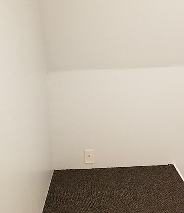 3rd image of 215 Washington Ave #2