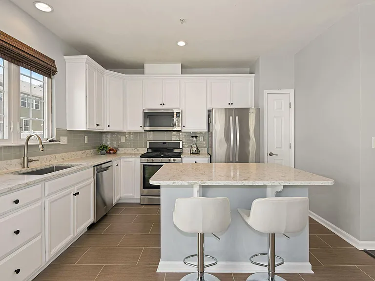 44 Truman Dr — Photo 21