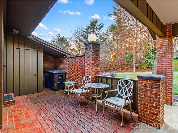 5th image of 1336 Radio Rd