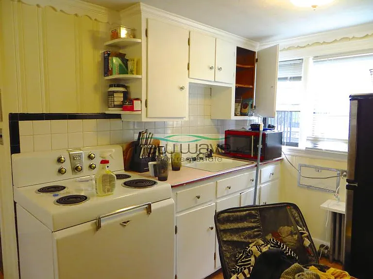 16 Pinckney St #4 — Photo 7