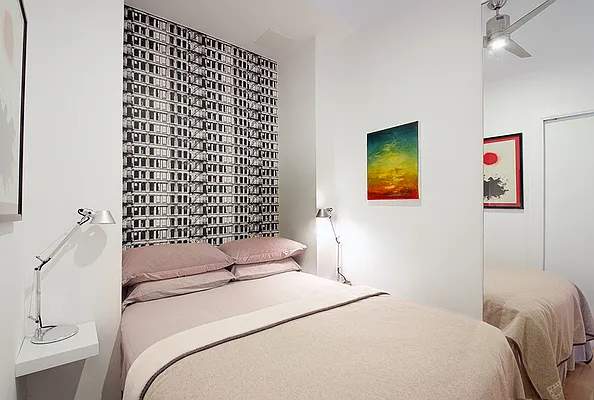 Sold by Warburg | media 7