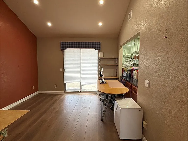 2226 Calle Leon — Photo 8