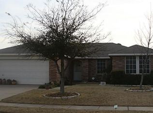1411 Paint Brush Ct, Burleson, TX 76028