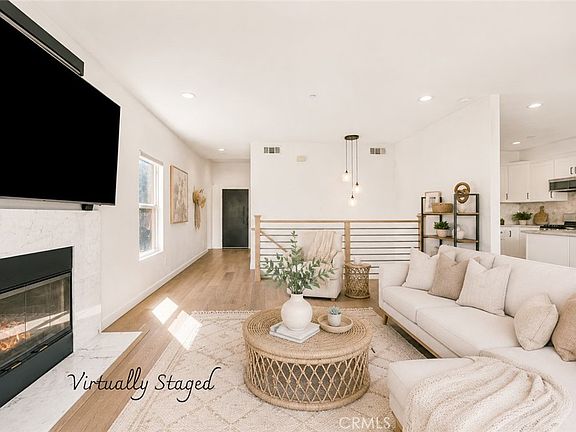 5th image of 3822 Clayton Ave