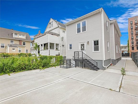 4th image of 185 Beach 117th St