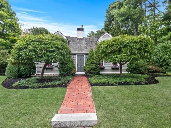 28 East St, Hingham, MA 02043