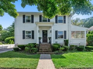 46 Rowe St, Milton, MA 02186