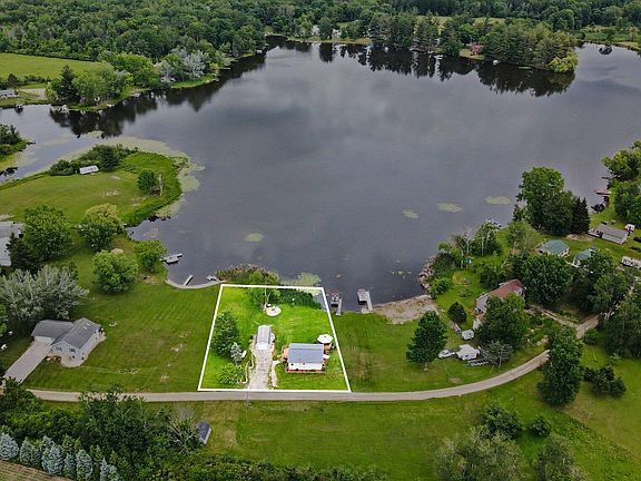 2nd image of 3452 W Lake Dr
