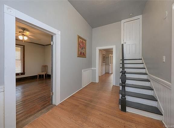 3rd image of 445 Armfield St