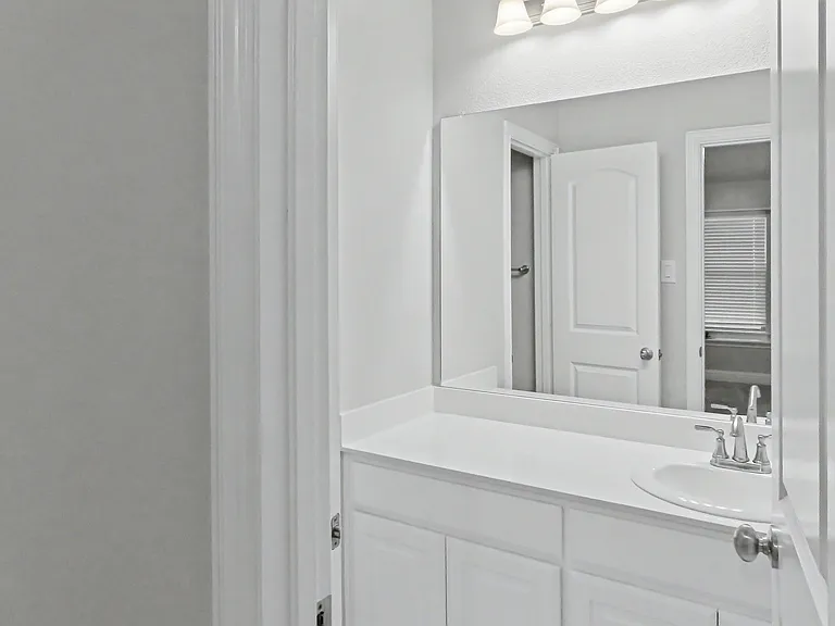 426 Oleander Dr — Photo 17
