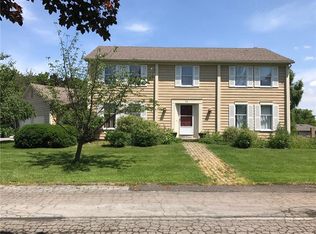 88 Barker Rd, Pittsford, NY 14534