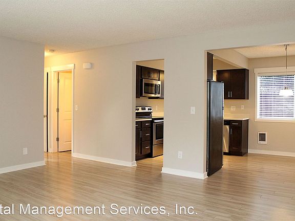 5th image of 2725 SE Taylor St #10643897