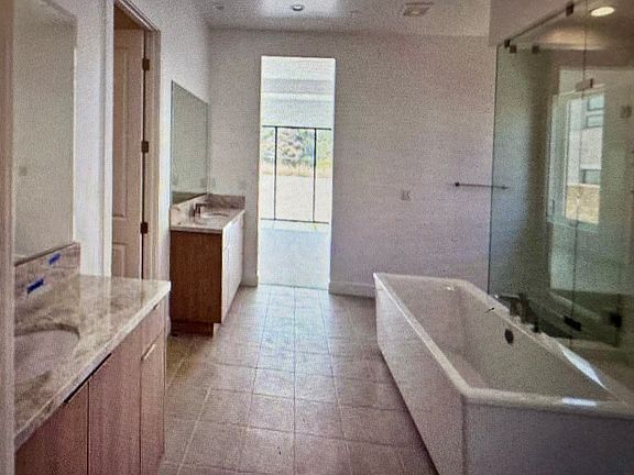 4th image of 11858 Red Hawk Ln
