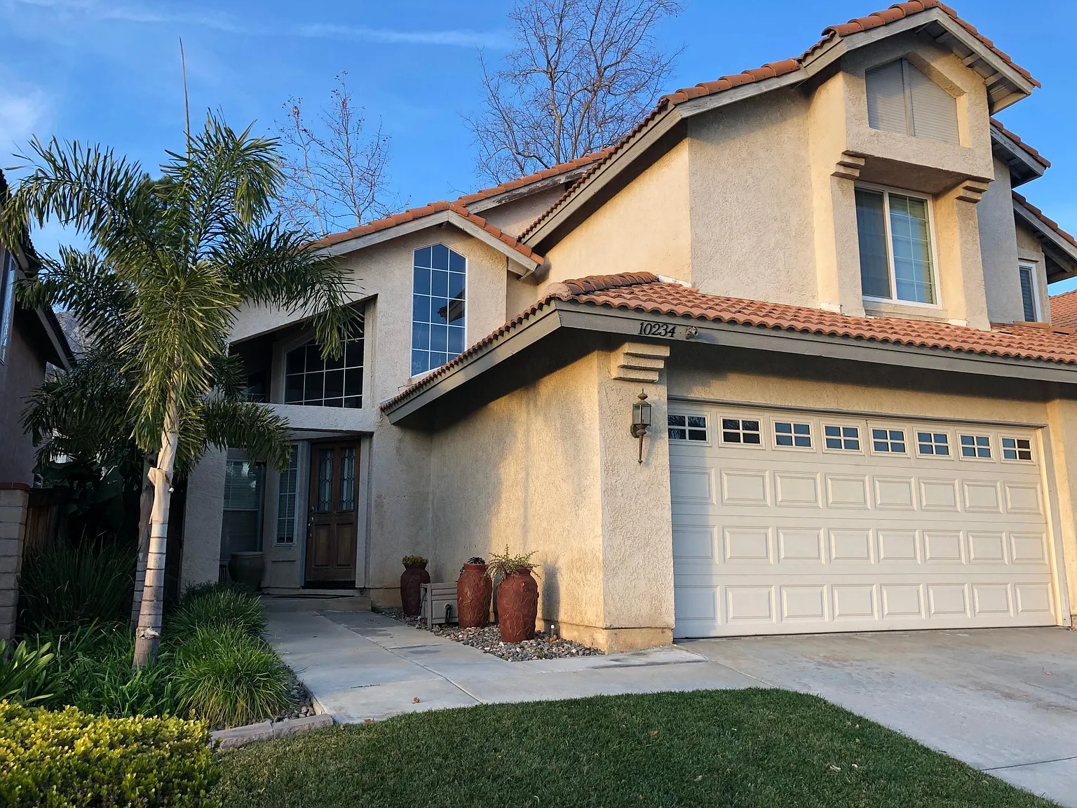 3 bed, 2.5 bath, 2000 sqft, $3,700 — Photo 2
