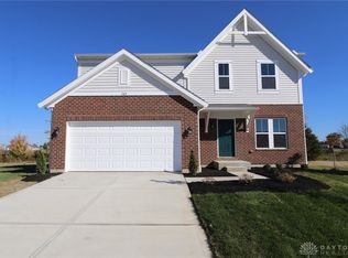 703 Hunters Run Dr, Brookville, OH 45309