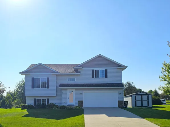 941 Cedar Ave N, Maple Lake, MN 55358