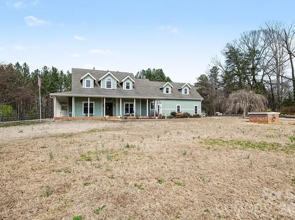 168 Comet Trl, Statesville, NC 28677