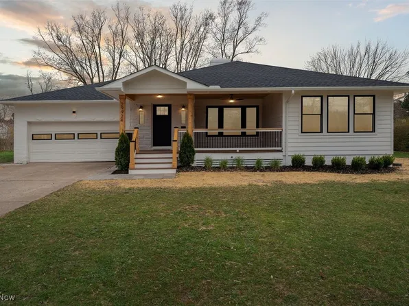 29924 Wolf Rd, Bay Village, OH 44140