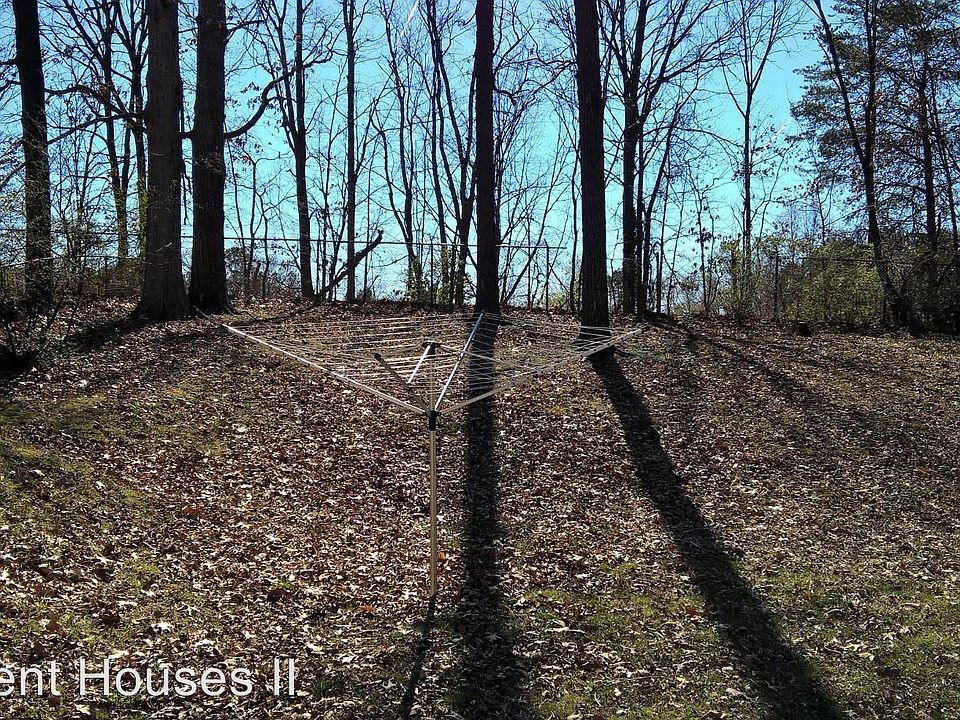 2nd image of 2912 Dexter Ave