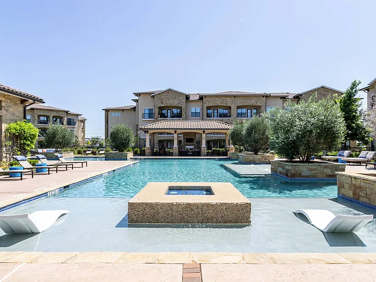 Elegant Pool with Central Water Feature