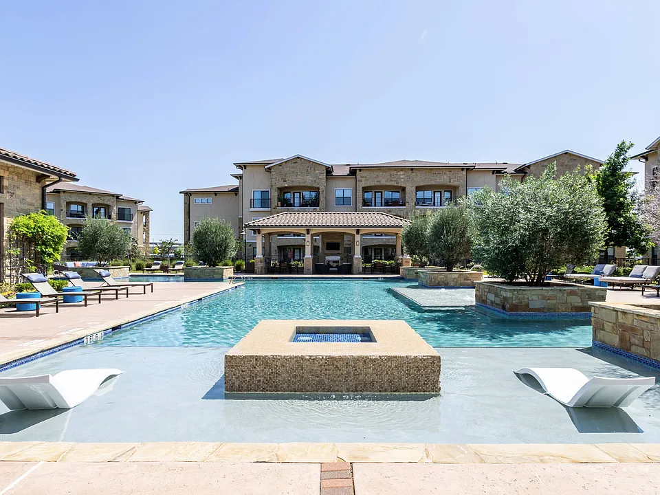 Elegant Pool with Central Water Feature
