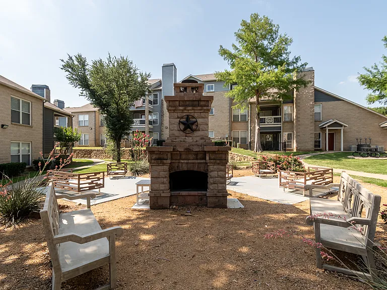 Western Station Apartments — Photo 3