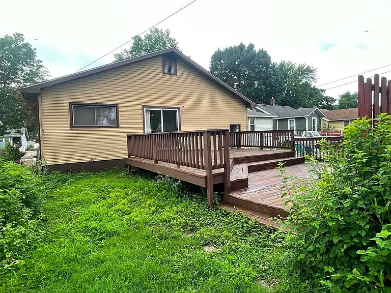 2949 Iowa St — Photo 27