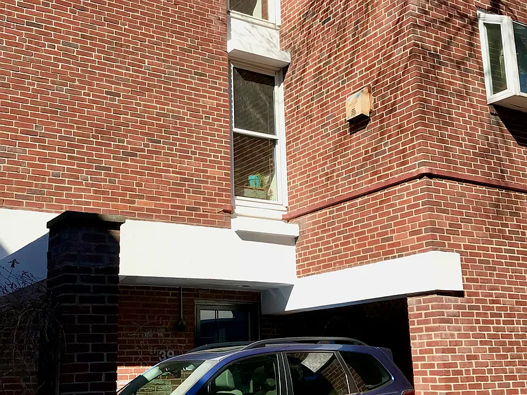 39 University Mews — Photo 16