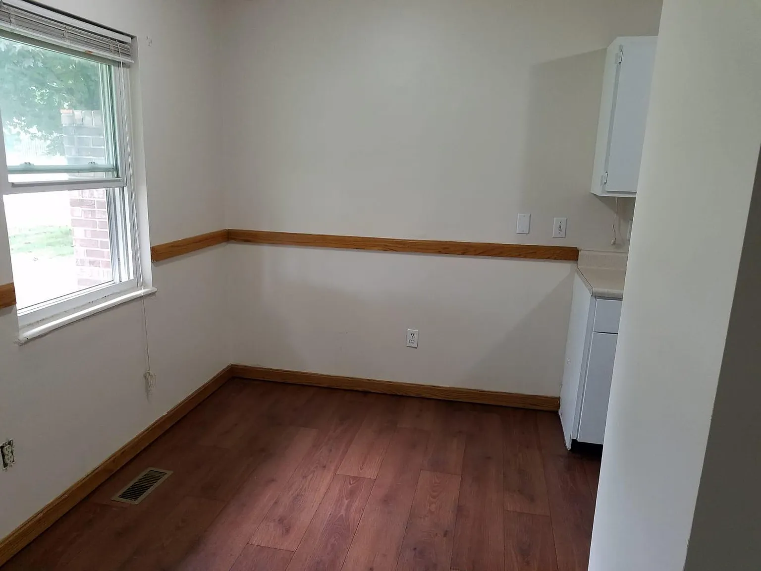 2 bed, 800 sqft, $900 — Photo 3