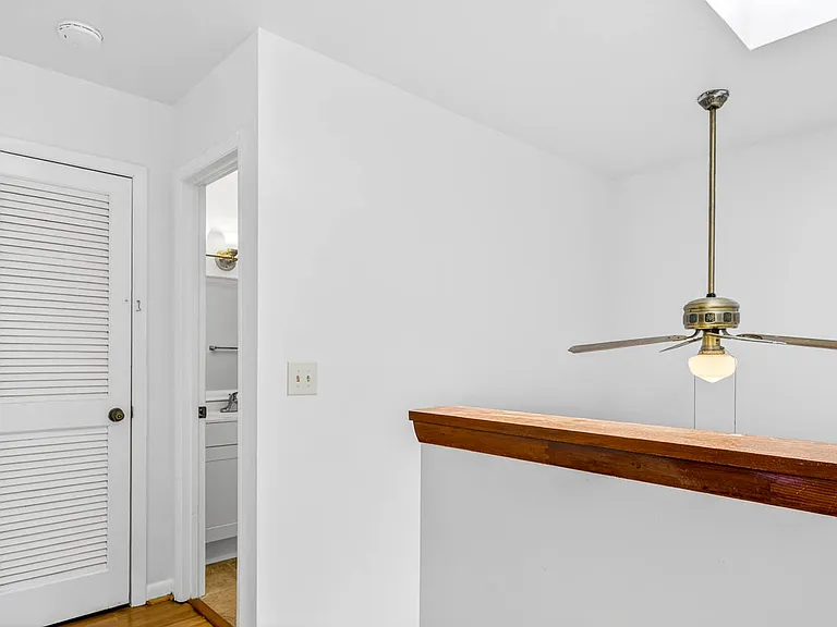 208 Finley Forest Dr — Photo 24