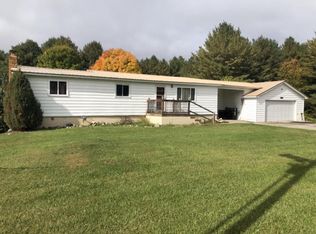 11690 Hall Rd, Atlanta, MI 49709