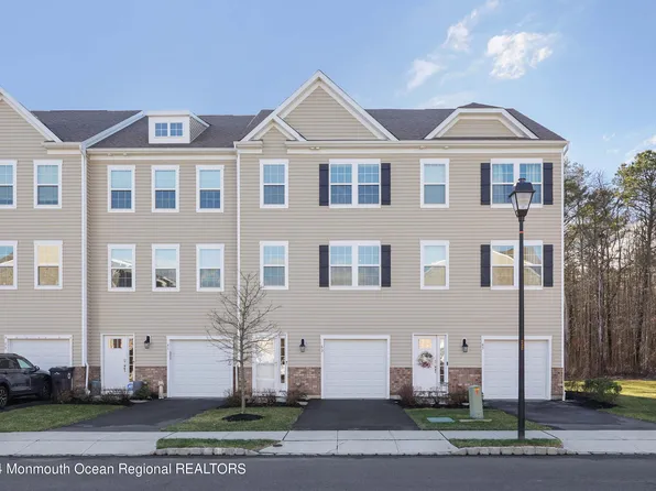 63 Melanie Way, Manahawkin, NJ 08050