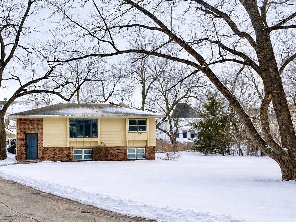 1st image of 1215 SW Ankeny Rd