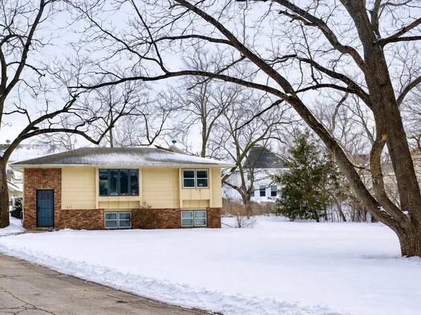 1215 SW Ankeny Rd, Ankeny, IA 50023