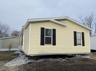 456 Sterling St E, Justice, IL 60458