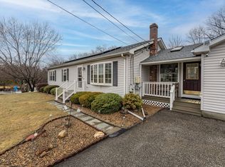 14 Lauren Dr, Palmer, MA 01069