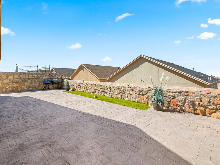 13833 Sky Harbor Ave — Photo 34