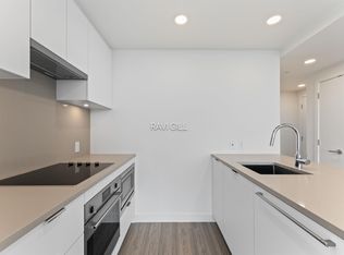 13675 107a Ave #2609, Surrey, BC V3T 2H2
