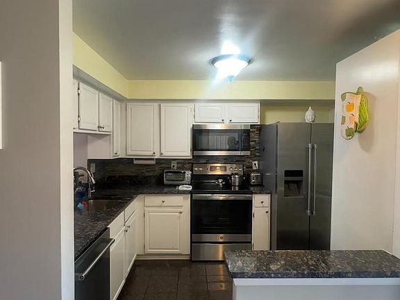 5th image of 14560 Farmcrest Pl