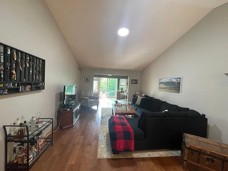 7123 Ivy Ridge Ln — Photo 9