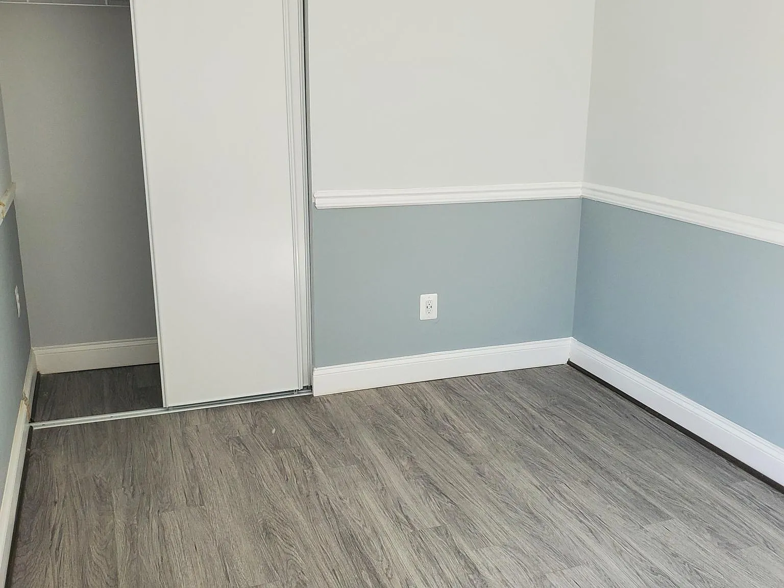 1 bed, 100 sqft, $550 — Photo 2