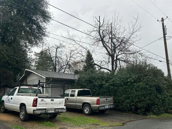 3929 La Mesa Ave, Shasta Lake, CA 96019