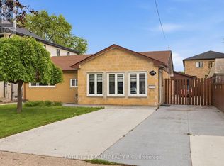 7649 Redstone Rd, Mississauga, ON L4T2B7