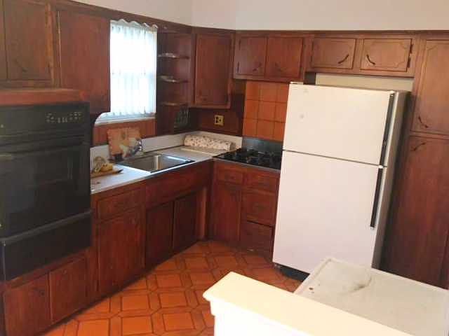 1st image of 5762 74th St #3