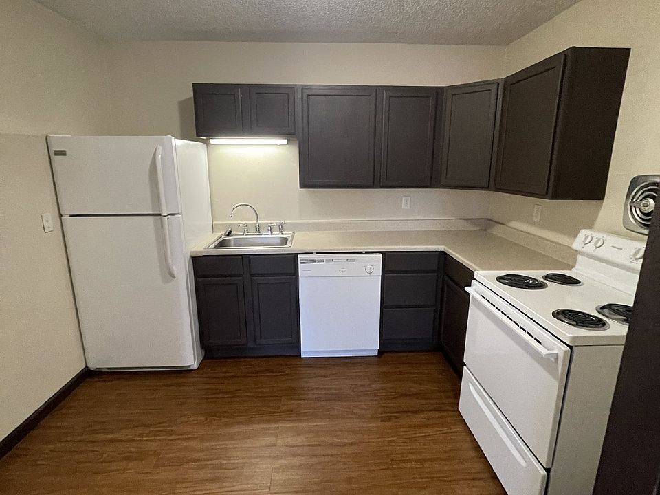 1st image of 350 15th Ave W Unit 135