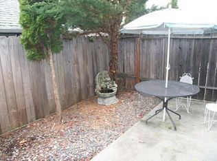 310 NE Terry Ln UNIT 2B, Grants Pass, OR 97526